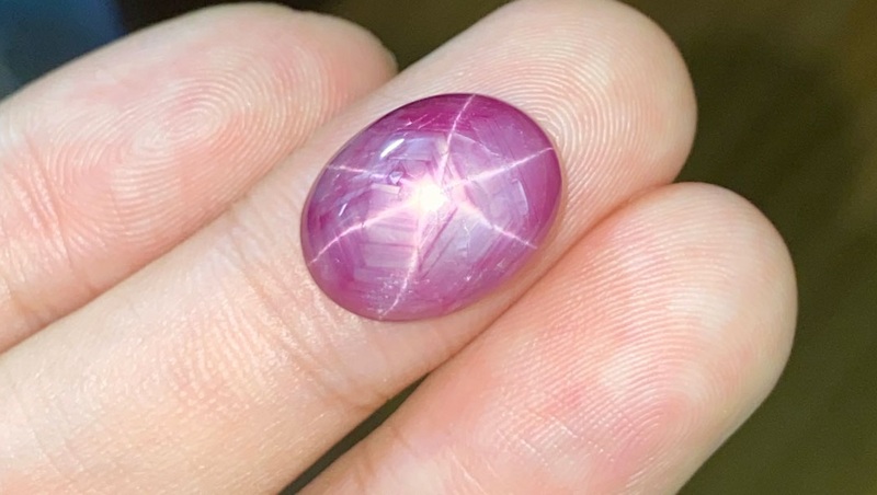 Đá Ruby – Xứng Danh “Vua” Của Các Loại Đá Quý
